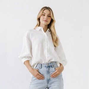 English Factory White Blouse NWT Size XS Relaxed Fit Button Front Puff Sleeve